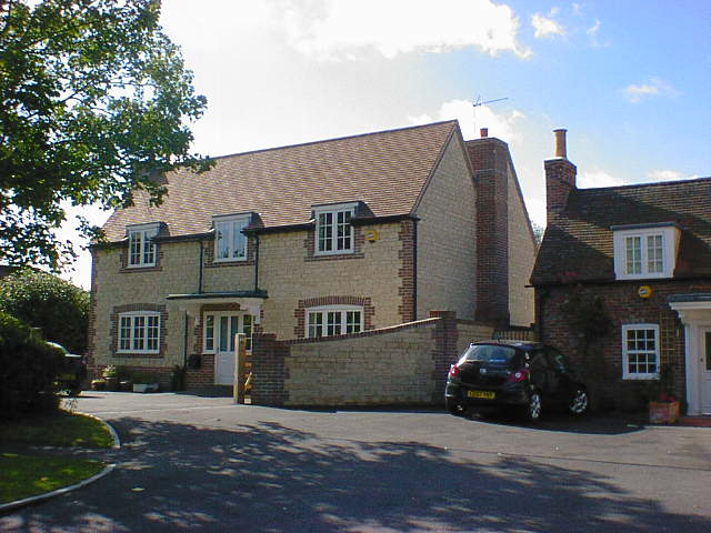 New dwelling house part of pub conversion oxfordshire