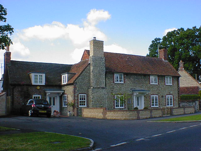Pub conversion to dwelling house in Oxfordshire